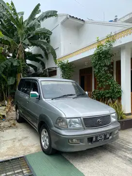 Toyota Kijang Krista AT 2002