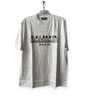 Kaos tshirt preloved bal putih size 79x 60 itam silver Balmain