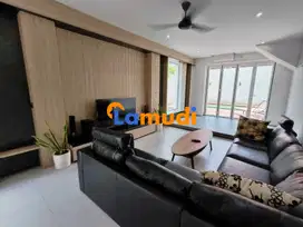 VILLA MEWAH FULLY FURNISHED DEKAT PANTAI BERAWA DAN FINNS BEACH CLUB