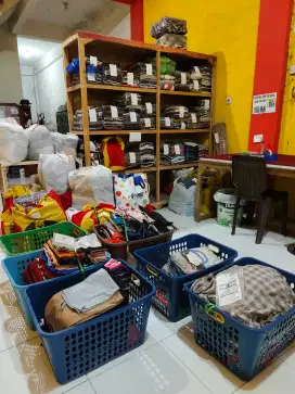 DICARI KARYAWAN LAUNDRY  10 jam kerja . SERIUS NO PHP