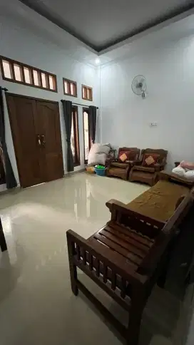 Dijual Rumah Strategis Di Renon