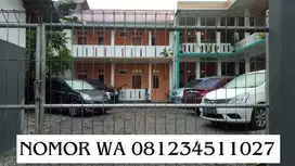 Kos Griya Chandra menerima putra dan putri AC parkir mobil dapur dalam