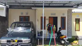 Di kontrakan rumah