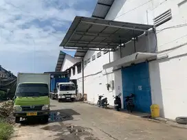 Gudang ditengah kota di sewakan