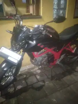 Dijual Honda CB 150 R plat D tahun 2017