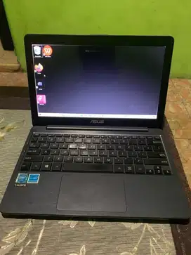 Notebook Asus Vivobook E203MAH