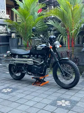 Dijual Triumph Scrambler 900 2015