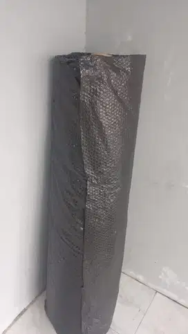 BUBBLE WRAP HITAM