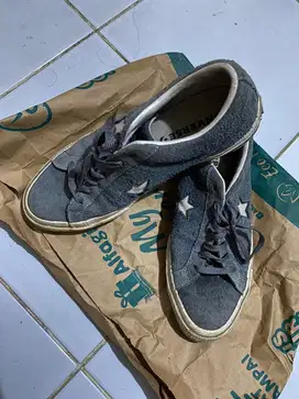 Sepatu Converse One Star Suede Navy