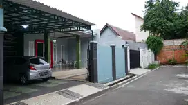 Rumah Besar 285m2 jual murah dibawah pasaran