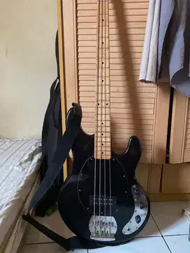 Bass model musicman