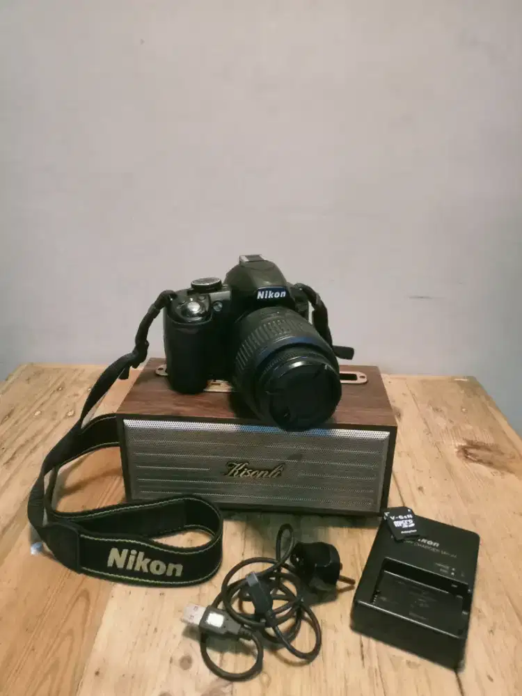 KAMERA NIKON D3100