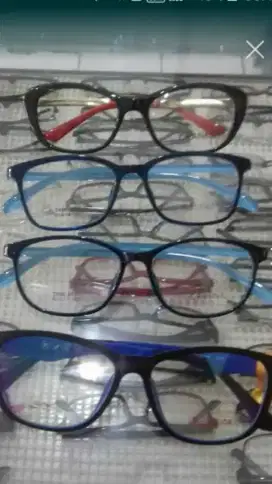 Optik lensa kacamata