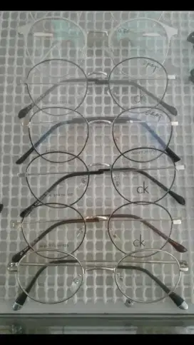 Optik kacamata lenss