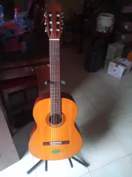 Yamaha c315 original gitar tua