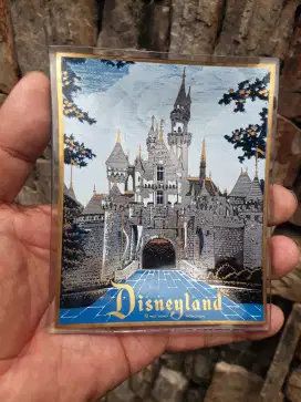 Antik vintage piring pajangan souvenir disneyland florida USA mulus