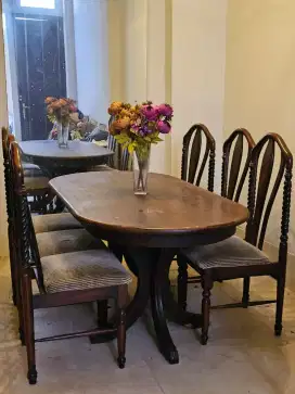 Meja makan kayu antik vintage