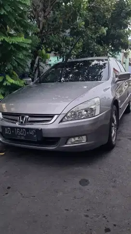 Dijual Honda Accord, matic 2005