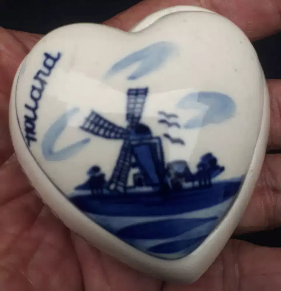 Antik vintage cepuk atau wadah kecil delft made in holland mulus