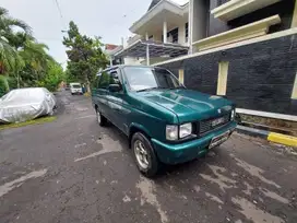 Isuzu Panther 2.3 istimewa