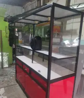 ETALASE MASAKAN PADANG