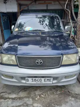 Kijang Krista 2000