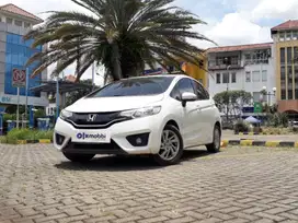 Unit Terawat TDP 8,JT Honda Jazz 1.5 S Bensin-AT Putih 2014