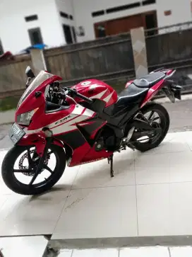 Honda CBR 150 plat Bandung