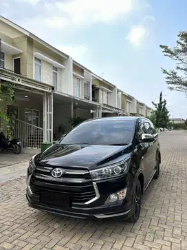 Innova reborn Venturer 2018 Bensin A/T