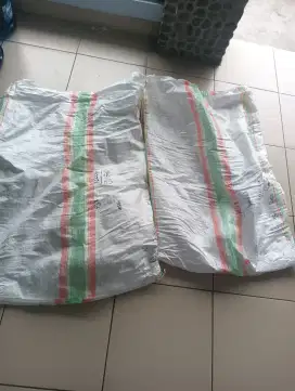 Dijual karung bekas