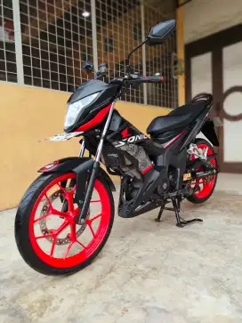 Honda Sonic / Sonic 150R 2019, Black Premium Metalic, Unit Mulus.