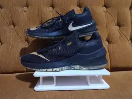 Sepatu Basket Nike Air Max Infuriate 2