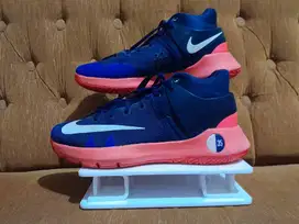 Sepatu Basket Nike KD Trey 4