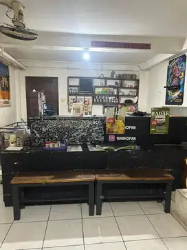 Meja bar warkop