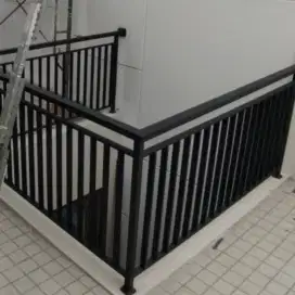 Railing balkon rumah permeter