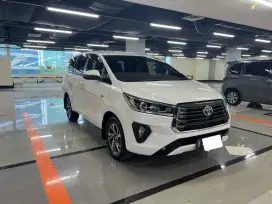 Toyota Innova reborn 2.0V 2021