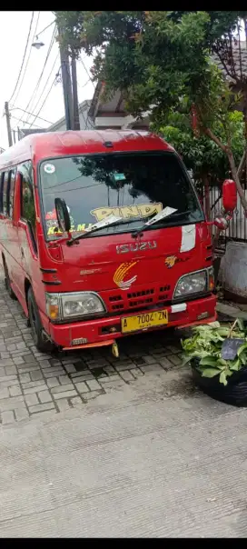 Isuzu elf thn2001 nhr 55 diesel