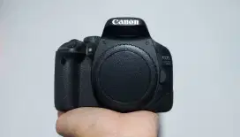 Canon 550D body only