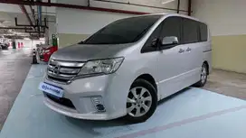 DP Rendah  14JT Nissan Serena 2.0 Highway Star Bensin-AT 2015 Silver