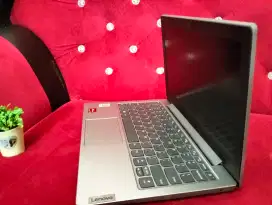 Lenovo Ip slim 1/ ATHLON SILVER 3050+SSD 256+Radeon Vega/windows 11