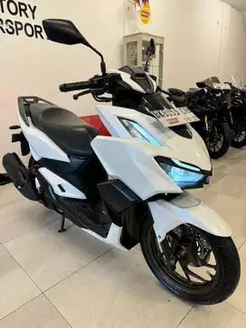 New Honda Vario 160 Tipe ABS 2022 warna Putih Vario160 160CC CC Matic