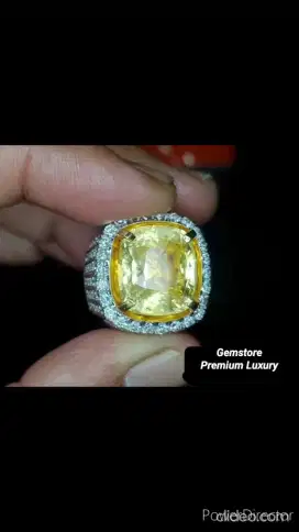 Yellow Sapphire 21.54 ct Ring Emas Berlian