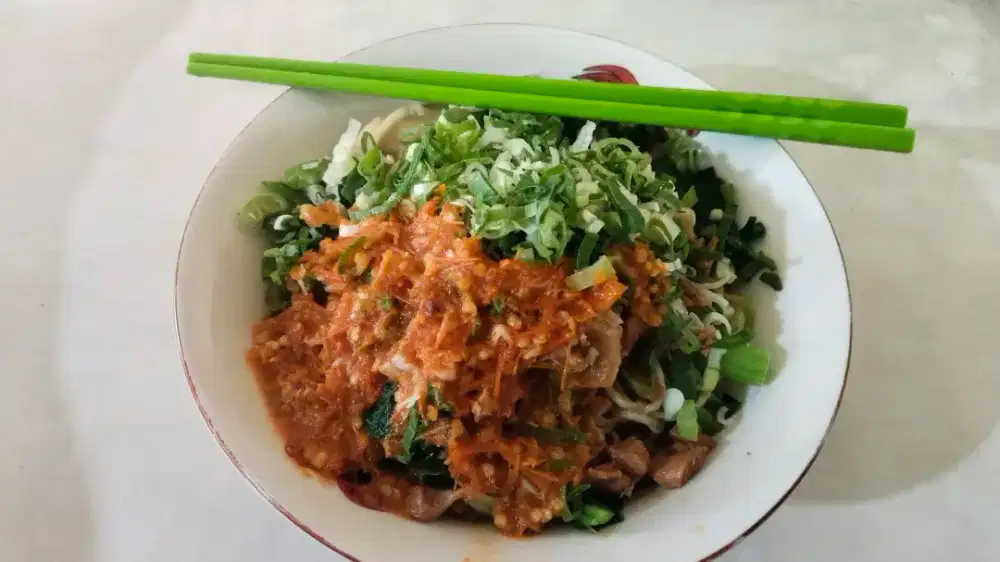 Dibutuhkan / dicari