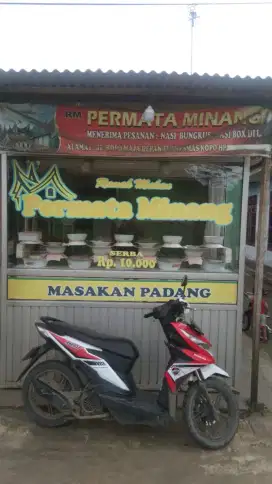 Perlengkapan rumah makan