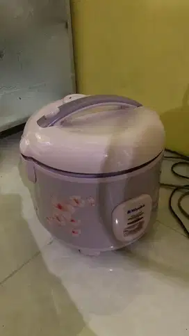 RICE COOKER/MAGIC COM MIYAKO 1,8L