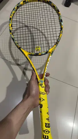 Raket Tennis Wilson Minions Elite COMP 103