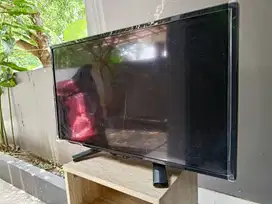 TV Sharp LED 24 inch LC-24LE170I Pemakaian Terawat (Analog)