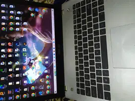 ASUS 14inch  Core i7 8GB Plus SSD 256GB 2.4Ghz