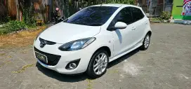 Mazda 2 sport matic 2012