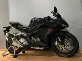 DIJUAL CEPAT !! HONDA CBR 250 RR TAHUN 2020 SUPER TAMPAN LIKE NEW